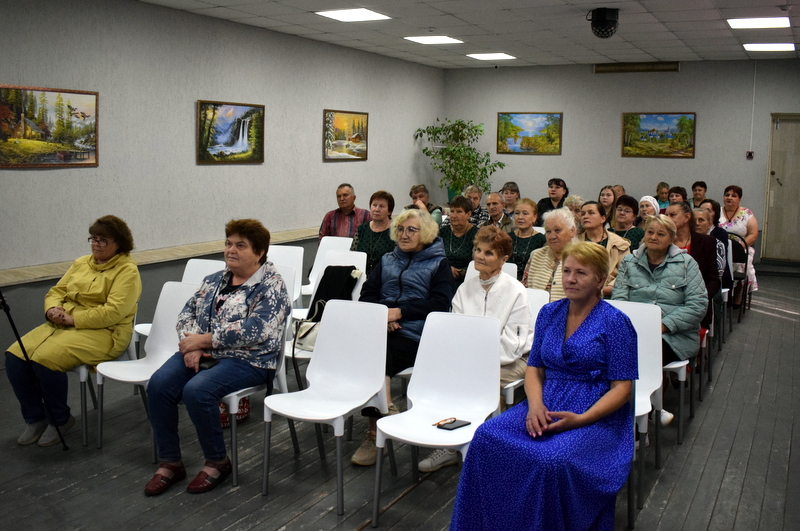 «Напоила осень допьяна»