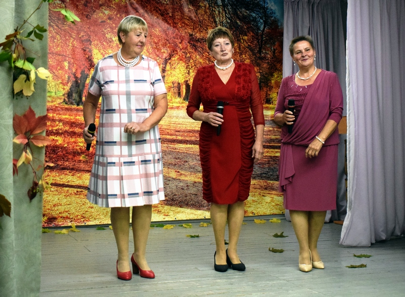 «Напоила осень допьяна»