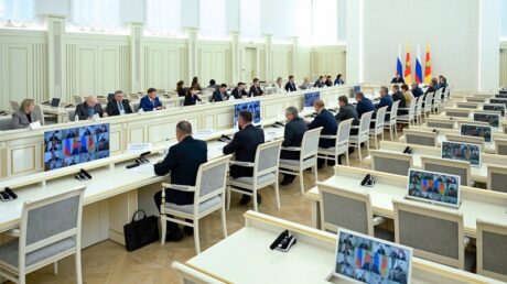 Губернатор Игорь Руденя поставил перед главами муниципалитетов Тверской области задачи на предстоящий отопительный сезон