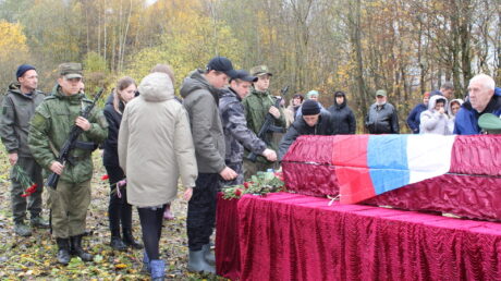 В деревне Бойково простились с Артёмом Фадеевым, погибшим на СВО