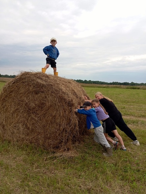 Поддержим Лунёвых!