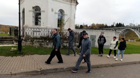Маршрутами октября