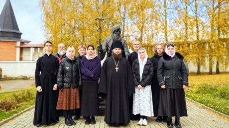 Студенты Смоленской духовной семинарии посетили Старицкий Свято-Успенский монастырь