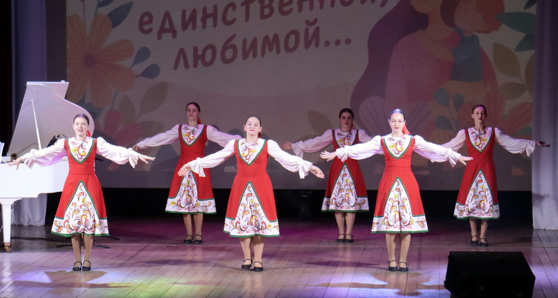 День матери 25