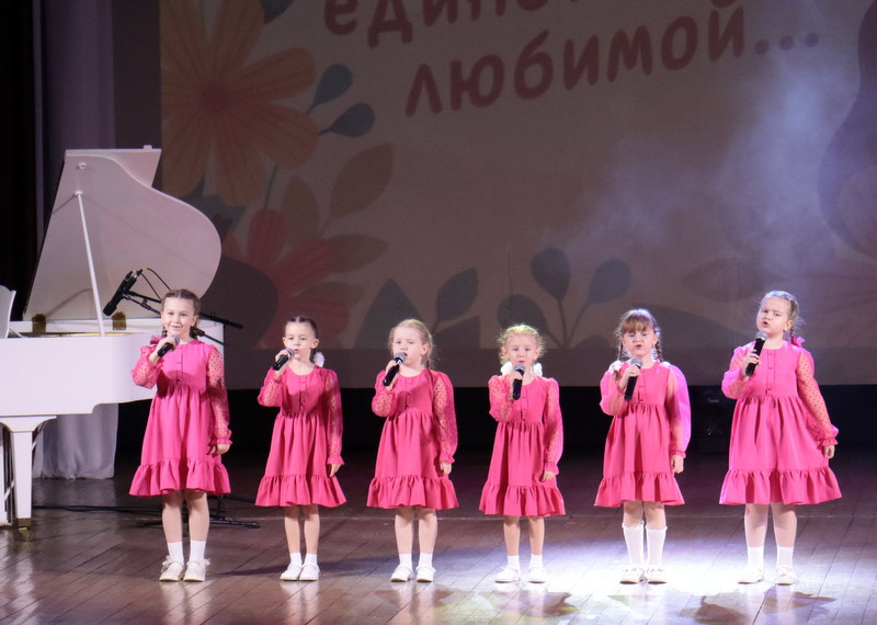 День матери 25