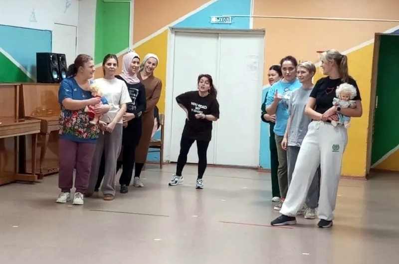 Мы вам скажем без прикрас: наша мама - просто класс!