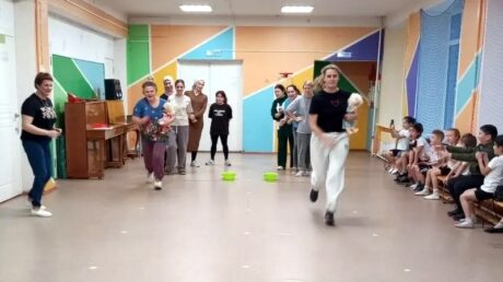 Мы вам скажем без прикрас: наши мамы — просто класс!