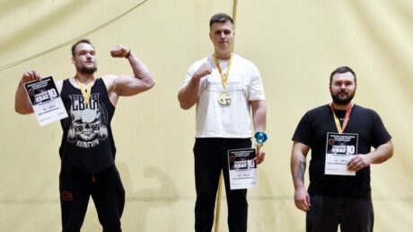 Стальной хват и русский жим — наши атлеты показали класс