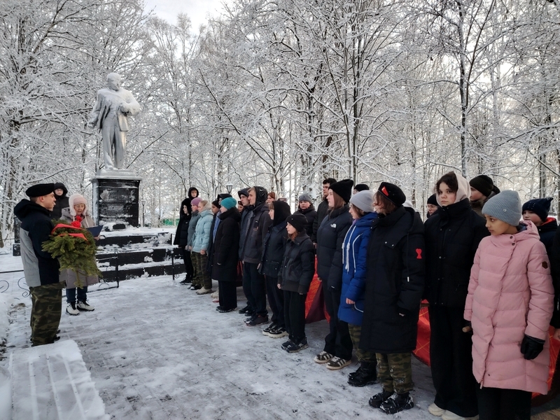 Сильные духом: митинг в честь 84-й годовщины освобождения села Луковниково и Старицкого района