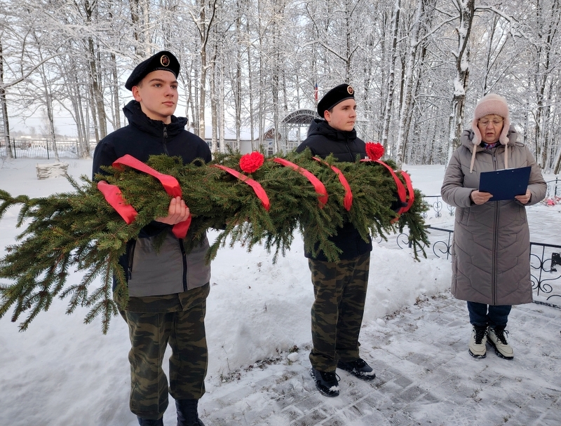 Сильные духом: митинг в честь 84-й годовщины освобождения села Луковниково и Старицкого района