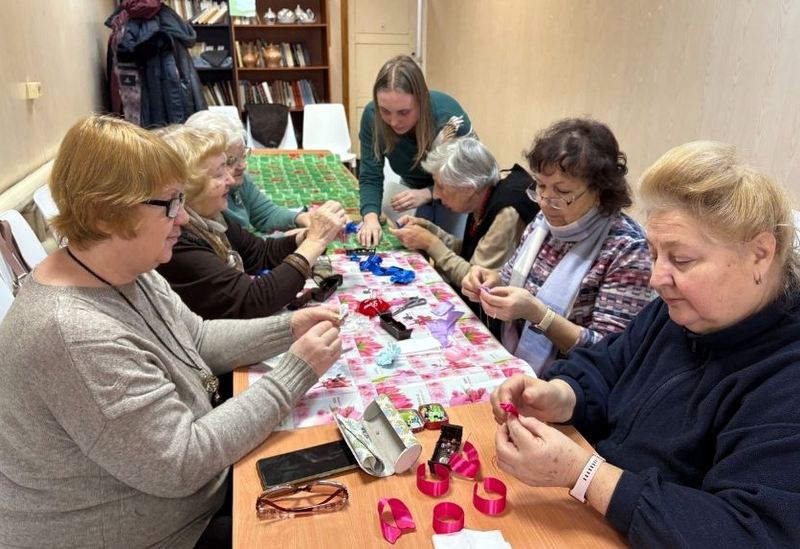 В библиотеке расцвели волшебные зимние цветы