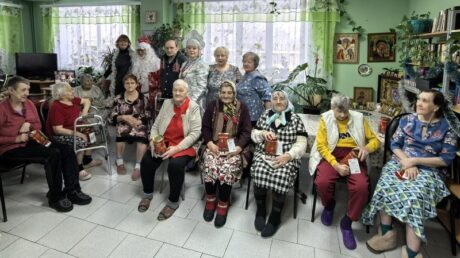 Мы с друзьями — в Новый год и Рождество!