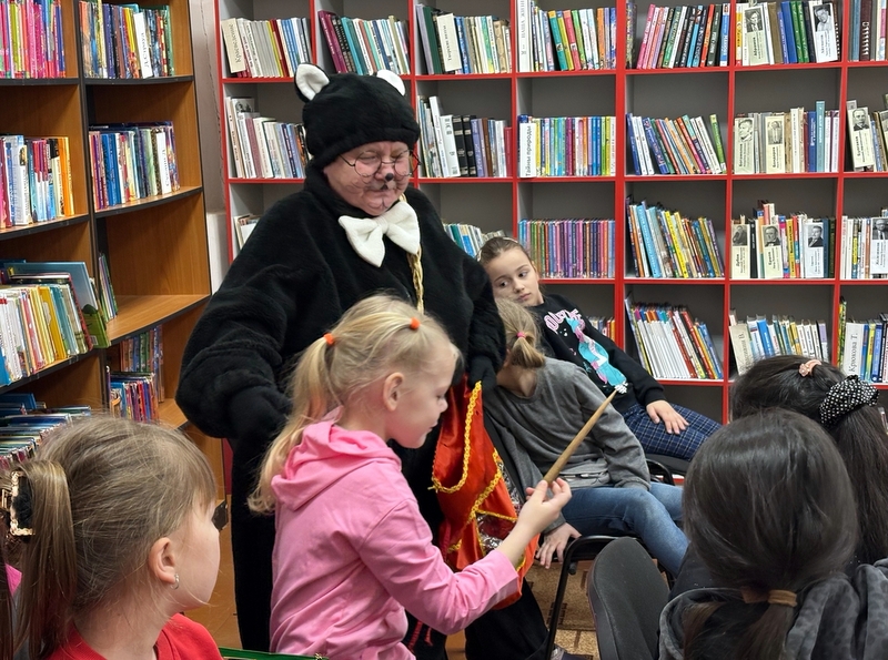 В гостях у сказки на Неделе детской книги