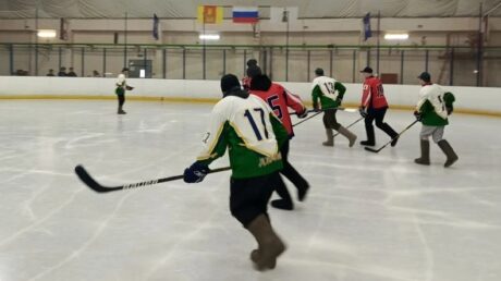 В Старице прошёл турнир на Кубок Весны по хоккею с мячом на валенках