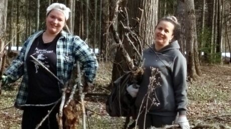 Парк в Малинниках приводят в порядок