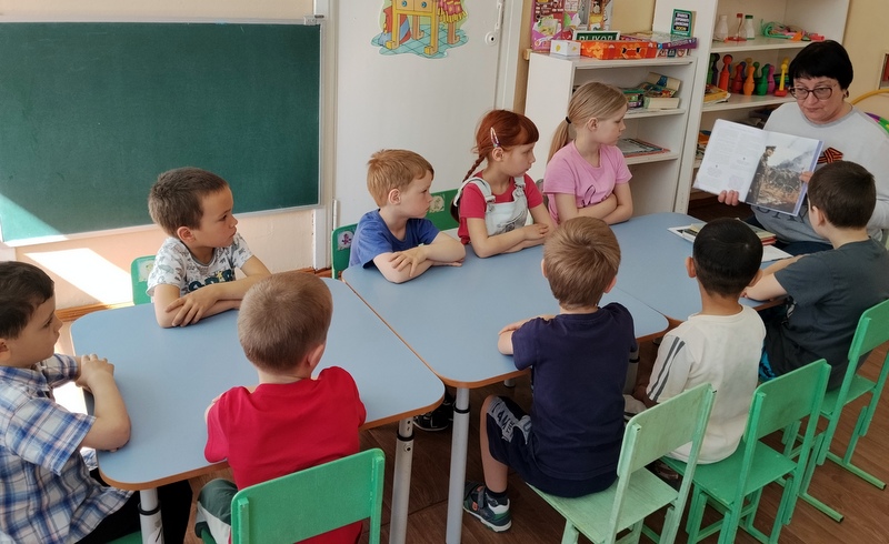 Библиотеки Старицкого округа приняли участие в акции «Читаем детям о Великой Отечественной войне»