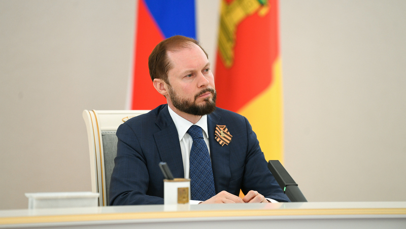 Виталий Королев поставил задачи по организации безопасного и интересного отдыха детей в Тверской области на летних каникулах