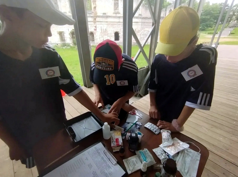 В горсаду сверкнула «Зарница»
