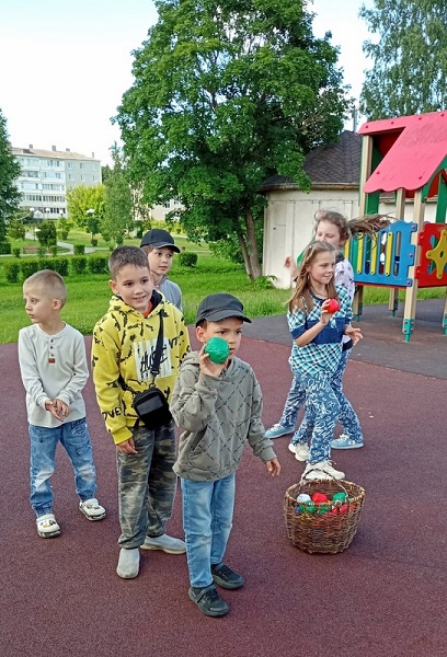 Старицкие мальчишки и девчонки устроили летний переполох