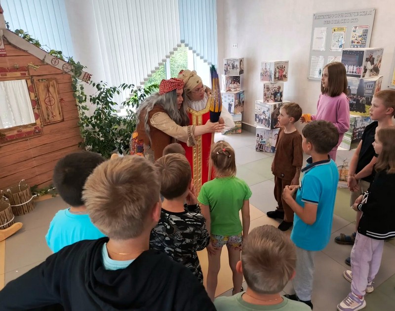 В гостях у Сказки