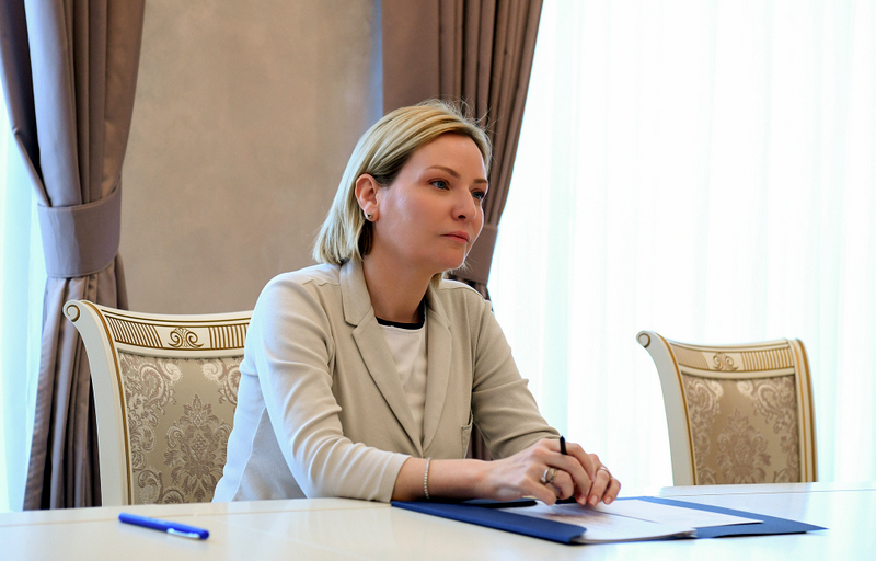 Министр культуры РФ Ольга Любимова на встрече с главой Тверской области Виталием Королевым выразила готовность федерального центра поддерживать инициативы региона в культурной сфере