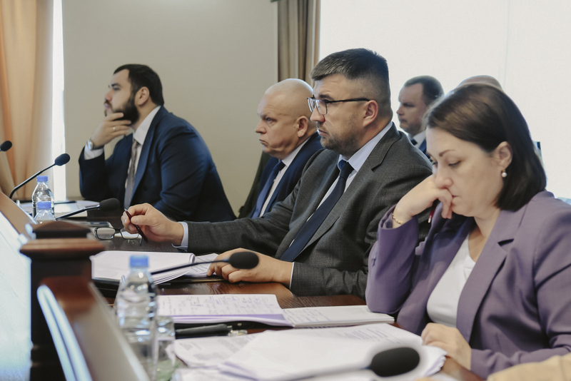 Комментарии депутаты