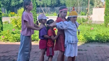 Август пахнет яблоками и праздниками