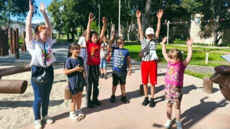 Летний читальный зал приглашает в парки Старицы
