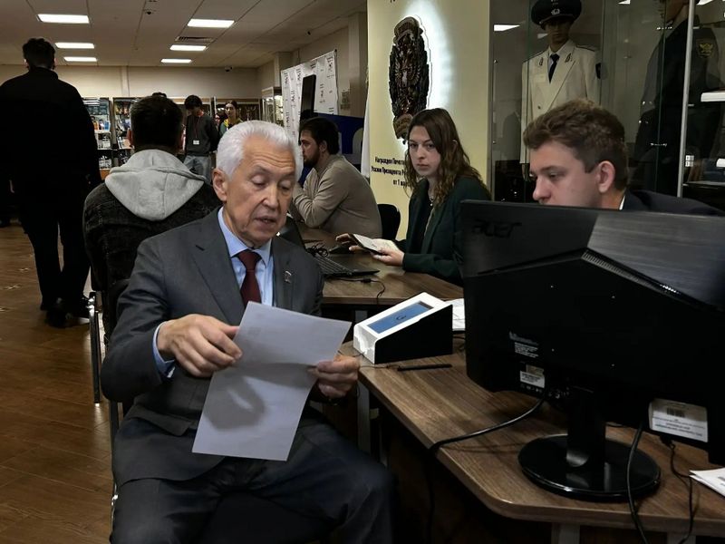 Владимир Васильев: Принимая участие в выборах сегодня, мы исполняем свой долг