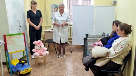 Будущих мам поздравили с Днём беременных