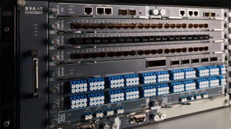 «Ростелеком» завершил разработку высокоскоростной DWDM-системы «БУЛАТ»: оборудование включено в реестр российской промышленной продукции Минпромторга РФ