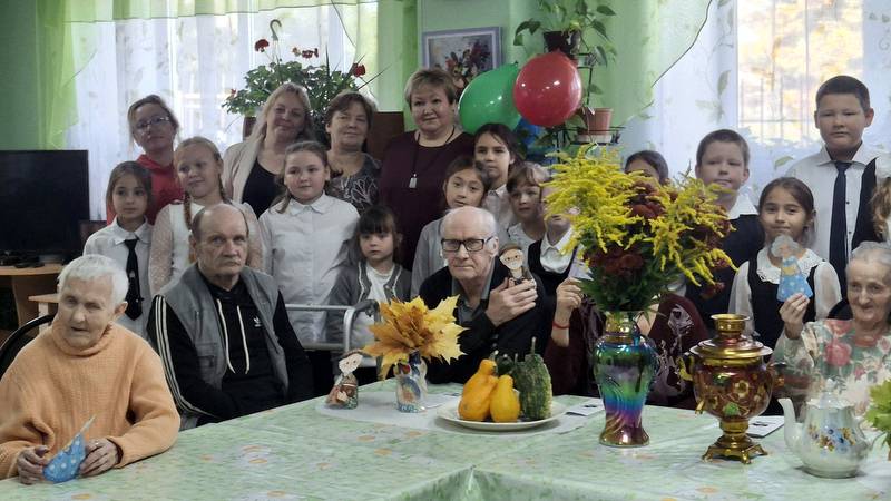 «Золотая осень мудрости»: выходные, наполненные теплом и заботой